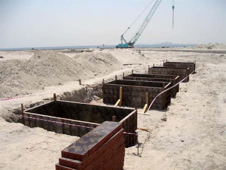 32_Sets_Steel_Reefer_Gantries_Supply_Hidd_Port_Bahrain_15_Shutters_for_Reefer_Gantry_foundation