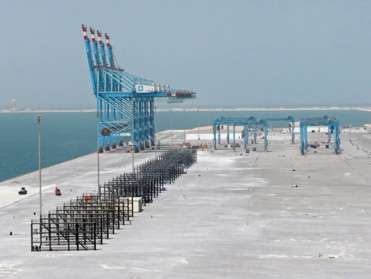 32_Sets_Steel_Reefer_Gantries_Supply_Hidd_Port_Bahrain_1_Reefer_Rack_Completion_installation