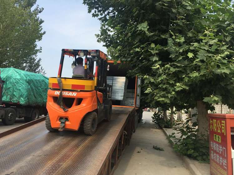 Container Reefer Rack Steel Scalffolding,Shuaiba Container Terminal,Kuwait: Structures Fabrication,Galvanization and Packing and Container Under-going  