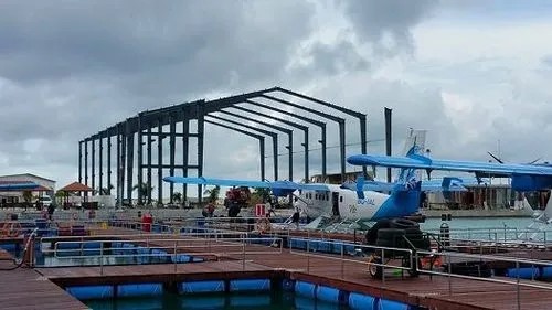 Customized_Design_Aircraft_Hangar_Buildings_With_Sliding_Doors_And_Sandwich_Panel_Systems_China