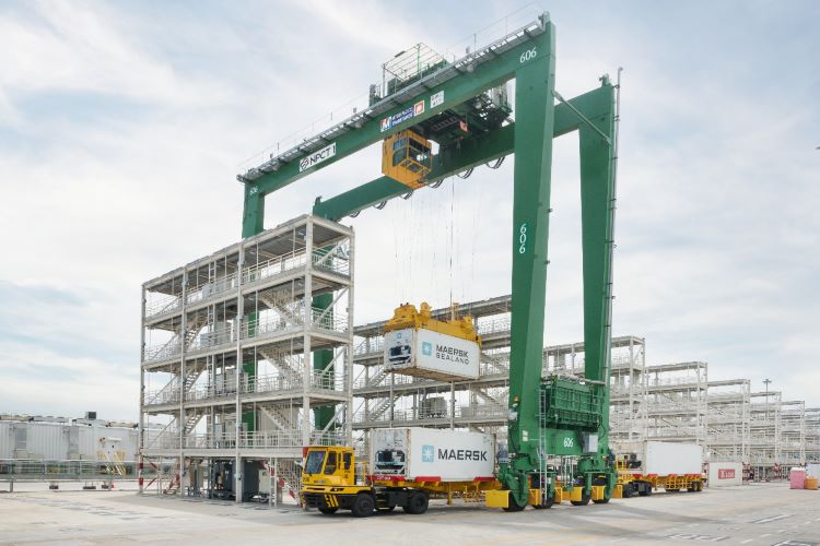Reefer_Platform_Substation_System_Easily_Handling_Acessible_and_Manageable_03