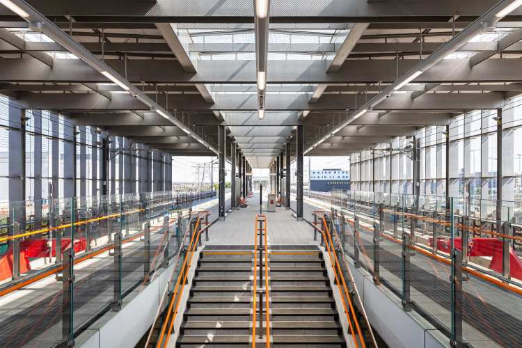 Train station Atrium Box Glazed Facade Platform and Canopies  | Architecturally Exposed Steel